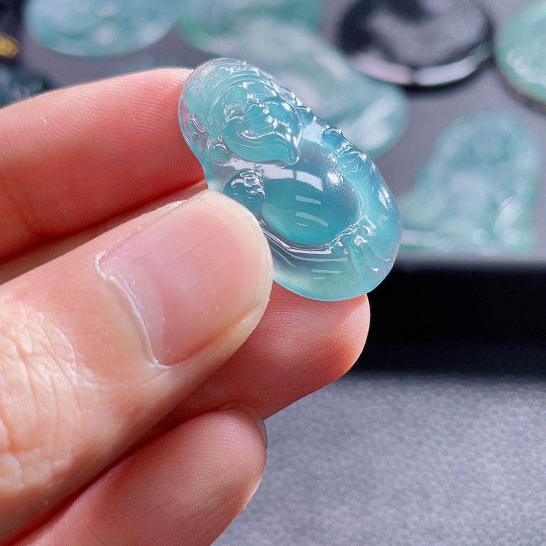 翡翠颈饰未镶嵌9999999999