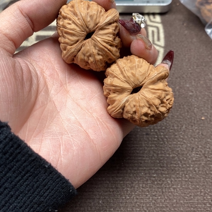 文玩核桃吊坠元宝全品