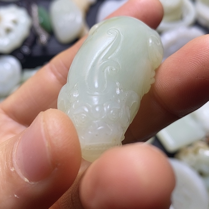 和田玉未镶嵌挂件