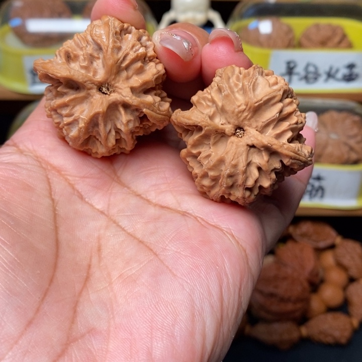 壮***4文玩核桃吊坠40全品苹果园