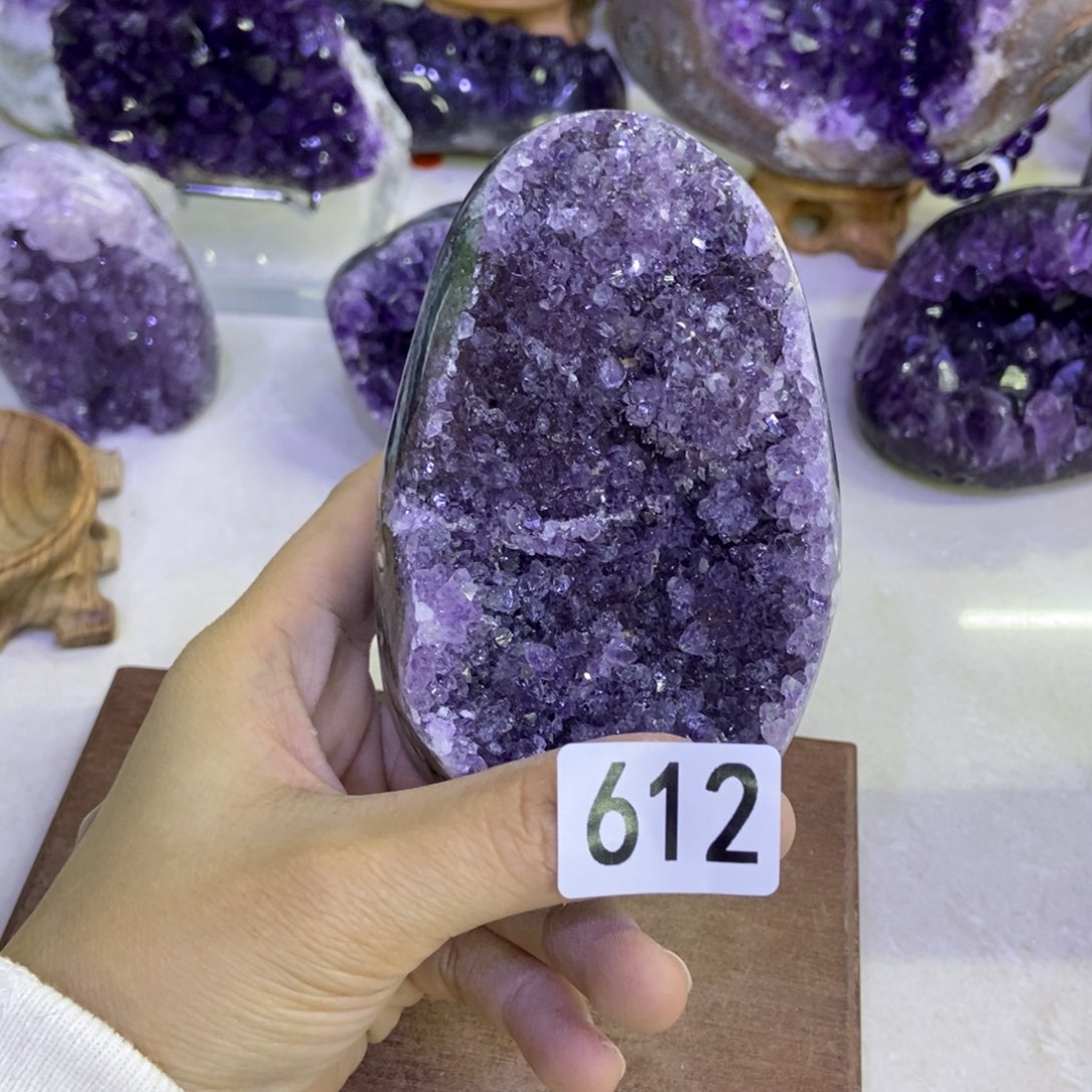 紫晶大型摆件（非配饰）未镶嵌
