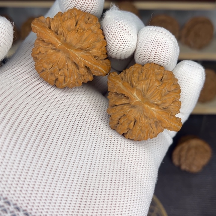 吊坠文玩核桃41全品红皮山地四座楼