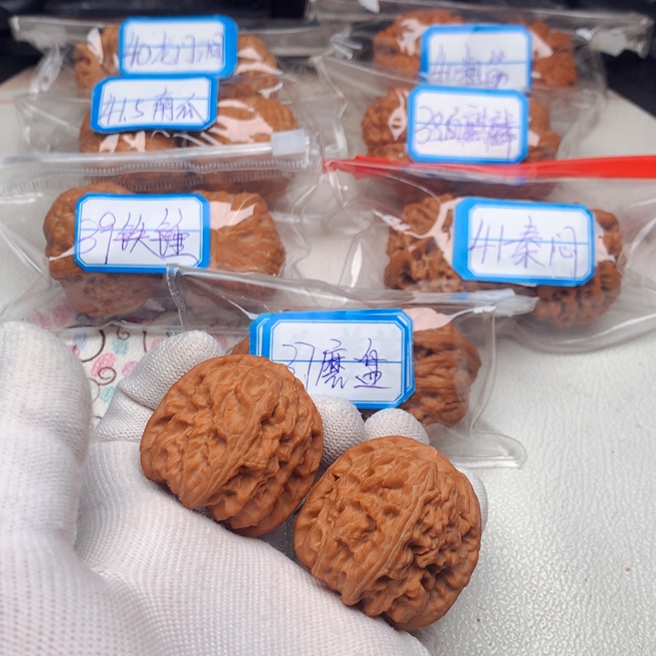 吊坠文玩核桃37尺汉高白狮子