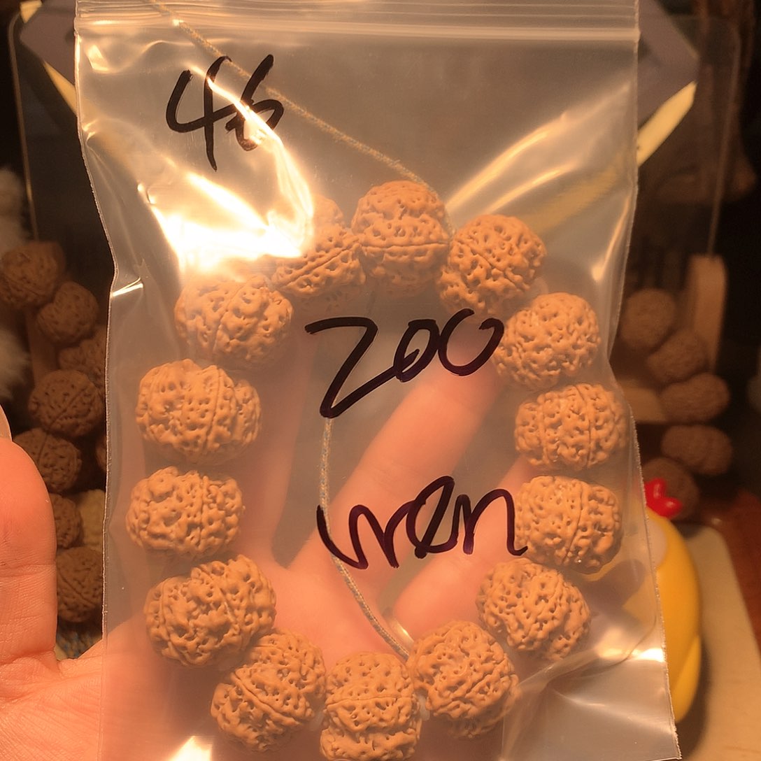 金刚菩提吊坠ω***?46。            