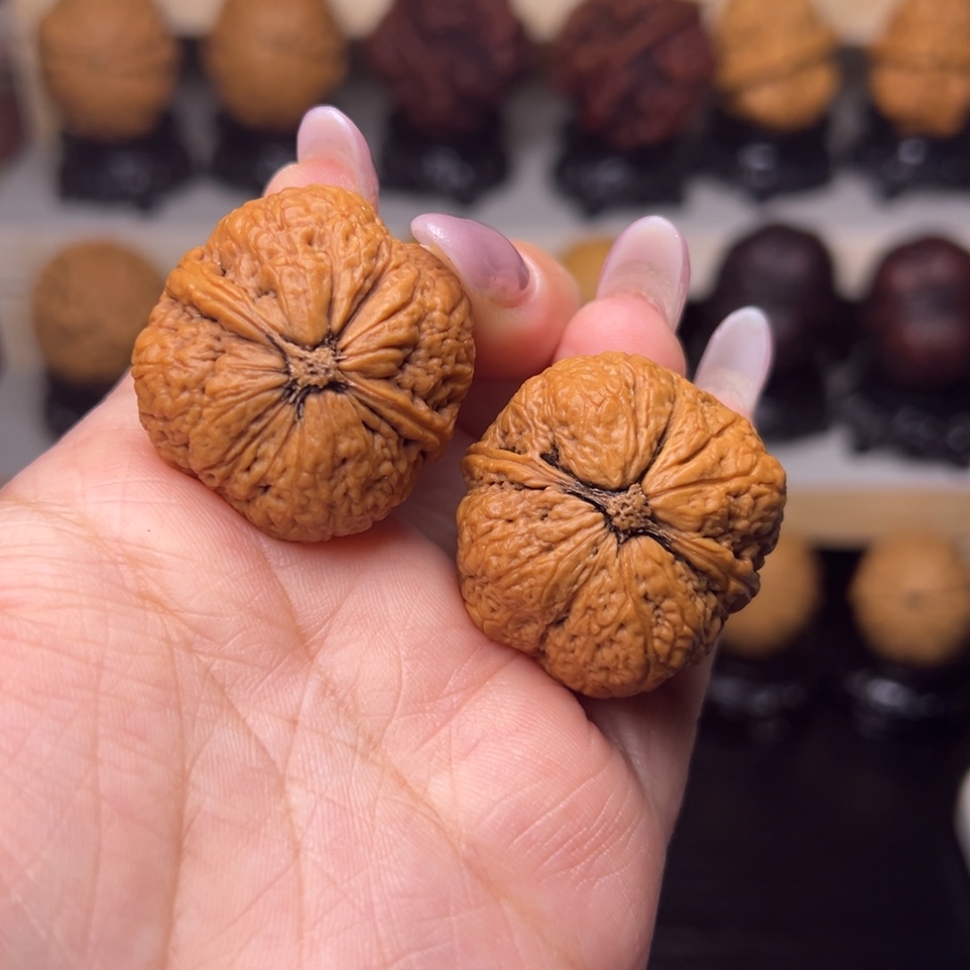 文玩核桃吊坠8z-------33尺