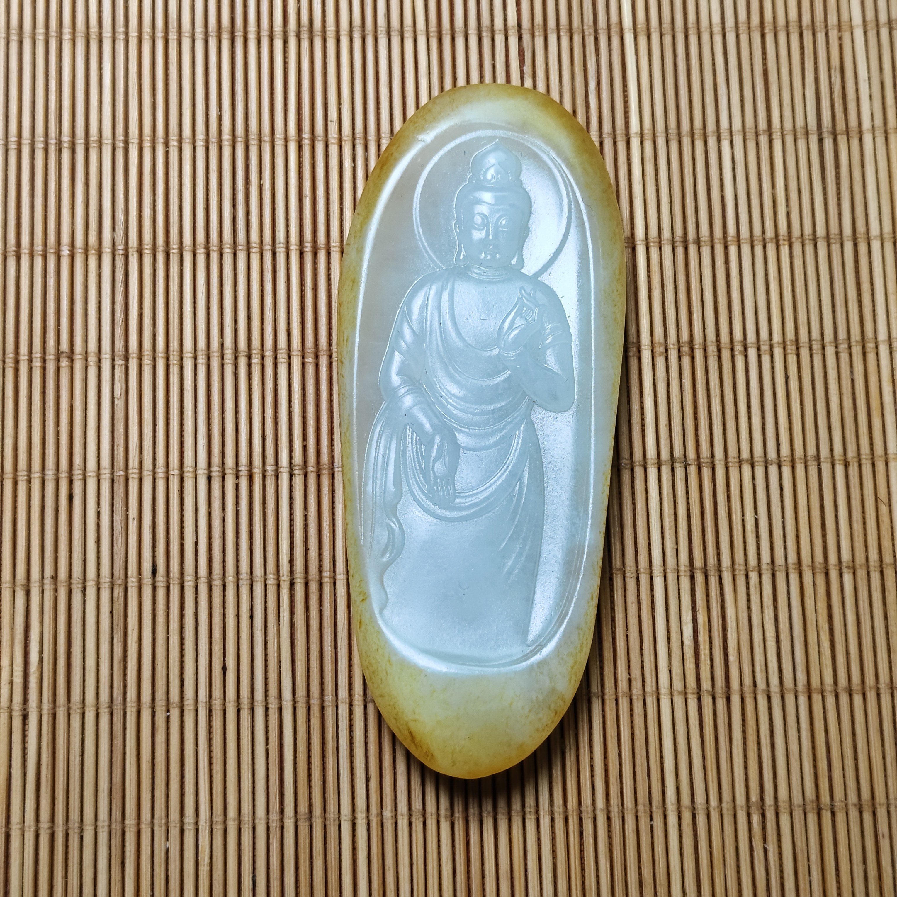 新疆和田玉素衣观音72克