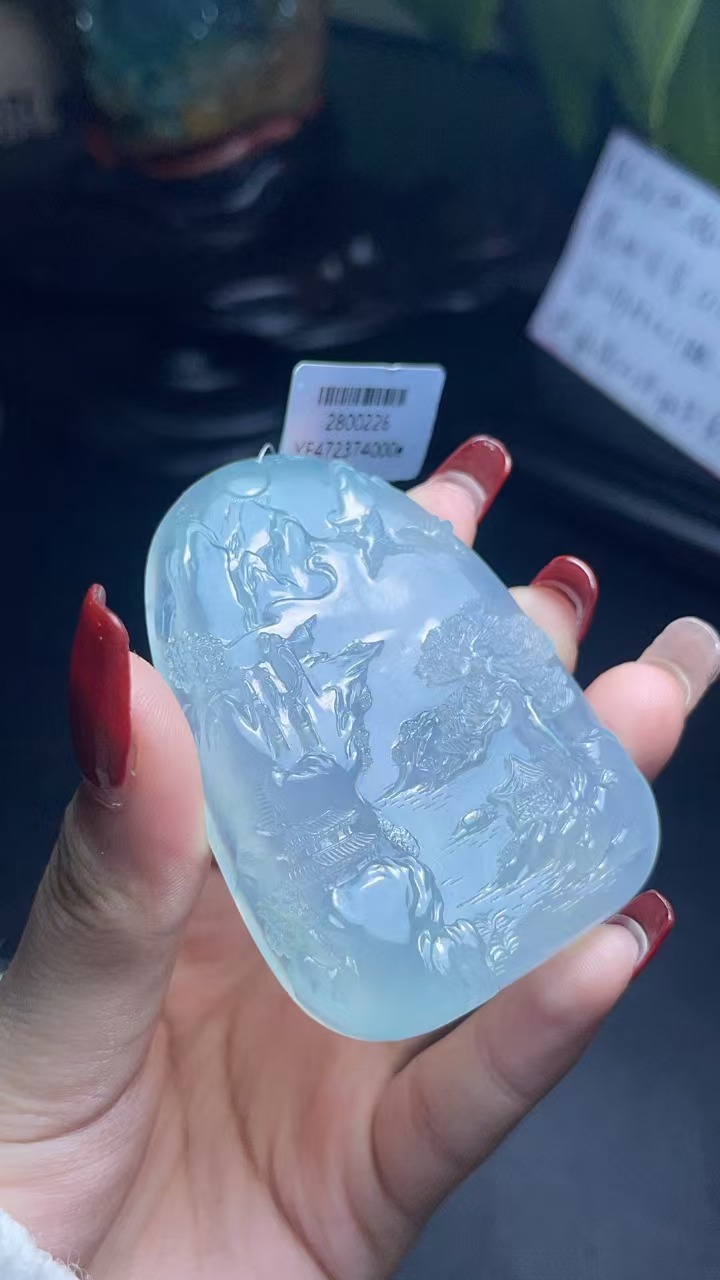 缅甸翡翠高冰山水