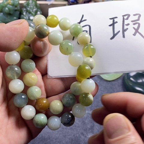 未镶嵌蛇纹石玉吊坠(不含链)