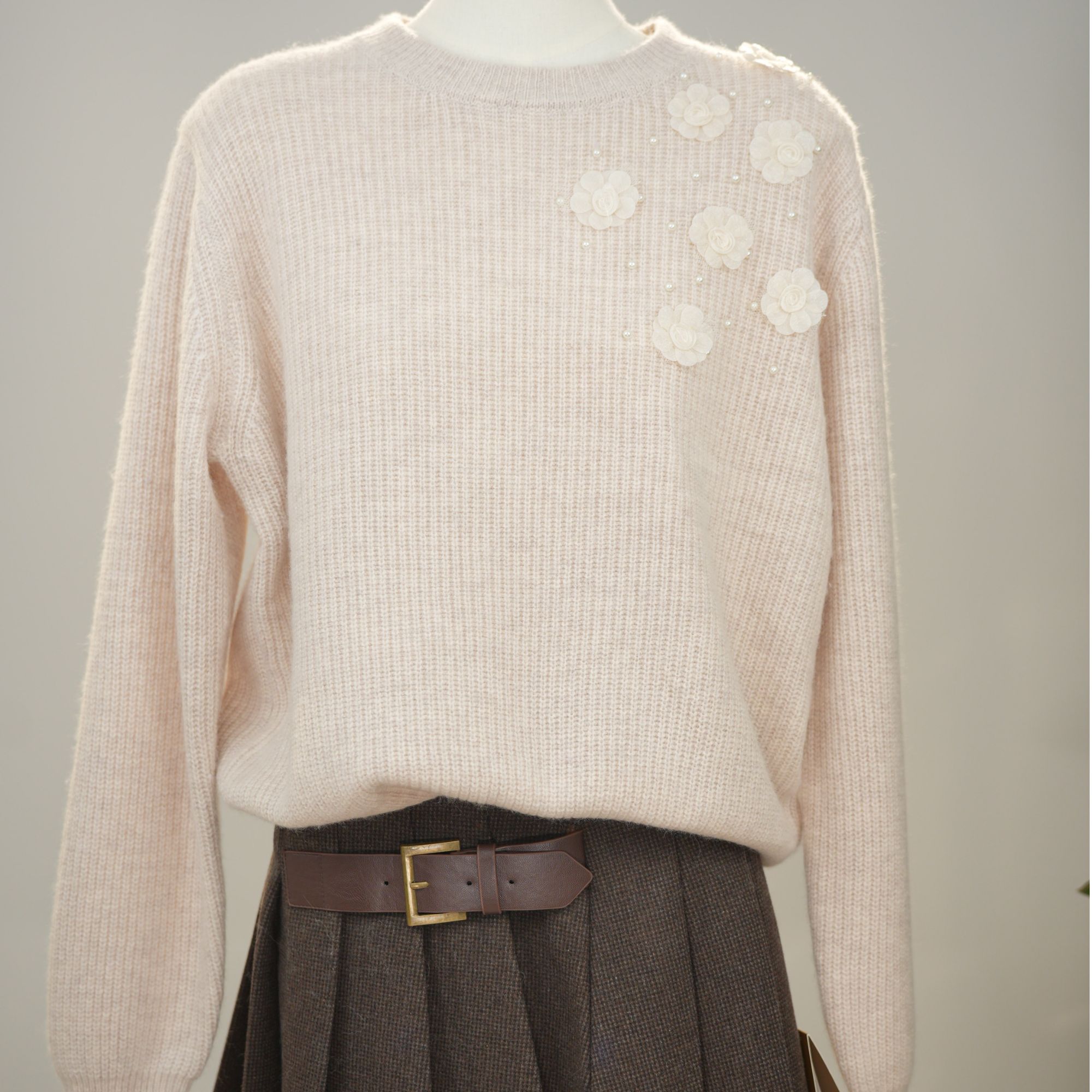 2025洋气炸街毛衣高级设计秋冬上衣时尚针织衫打底衫女毛衣女秋冬