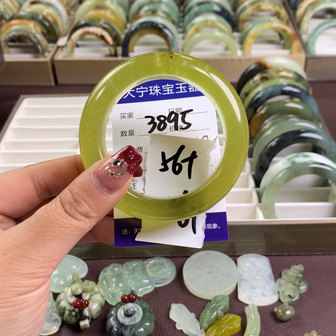 蛇纹石玉手镯未镶嵌3895