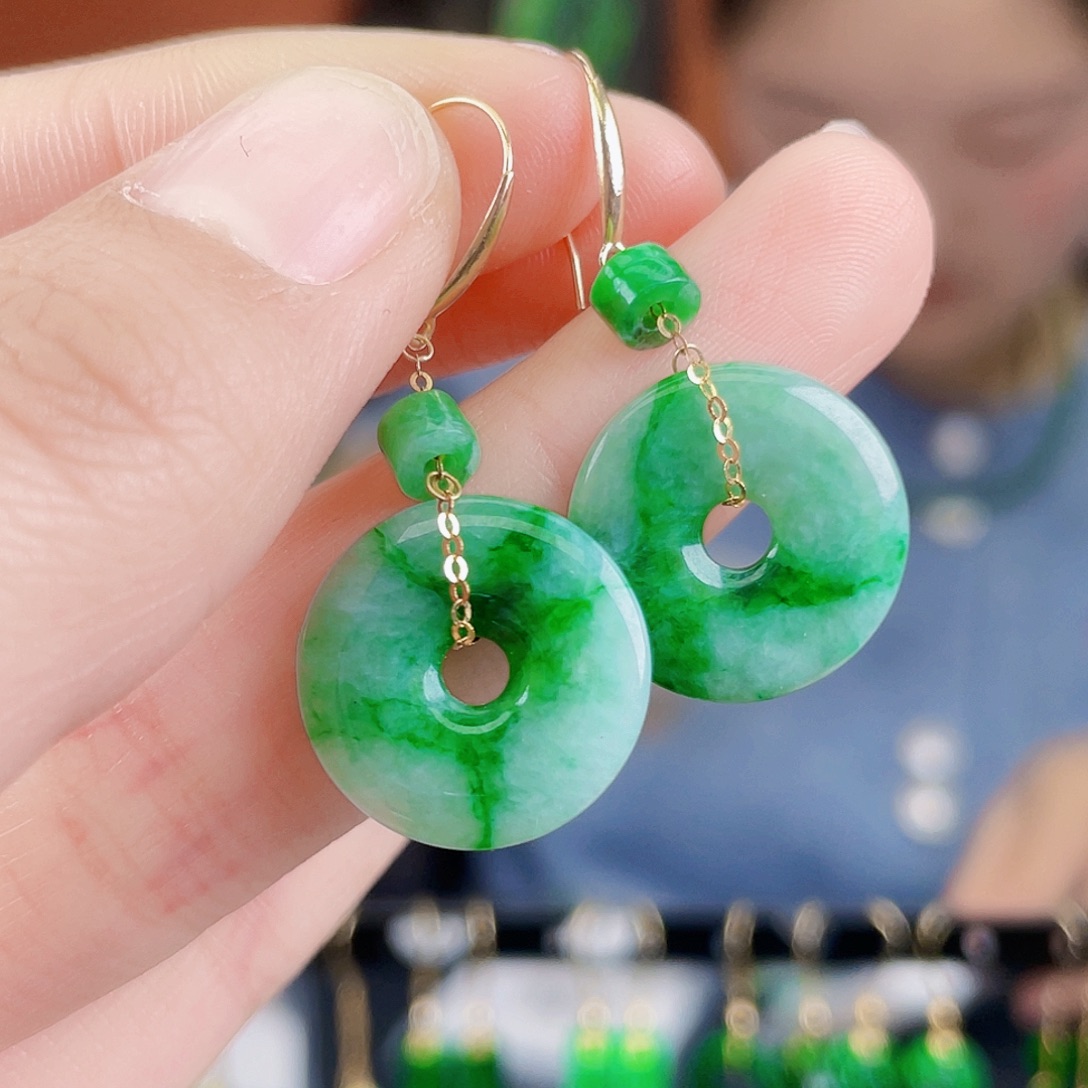 翡翠18K金镶嵌耳饰