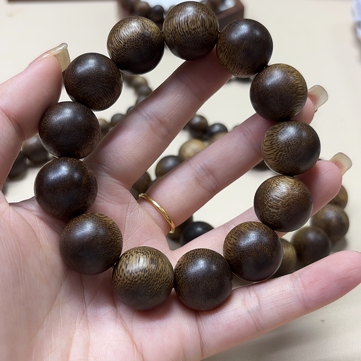 骊***贸手串沉香沉香手串18