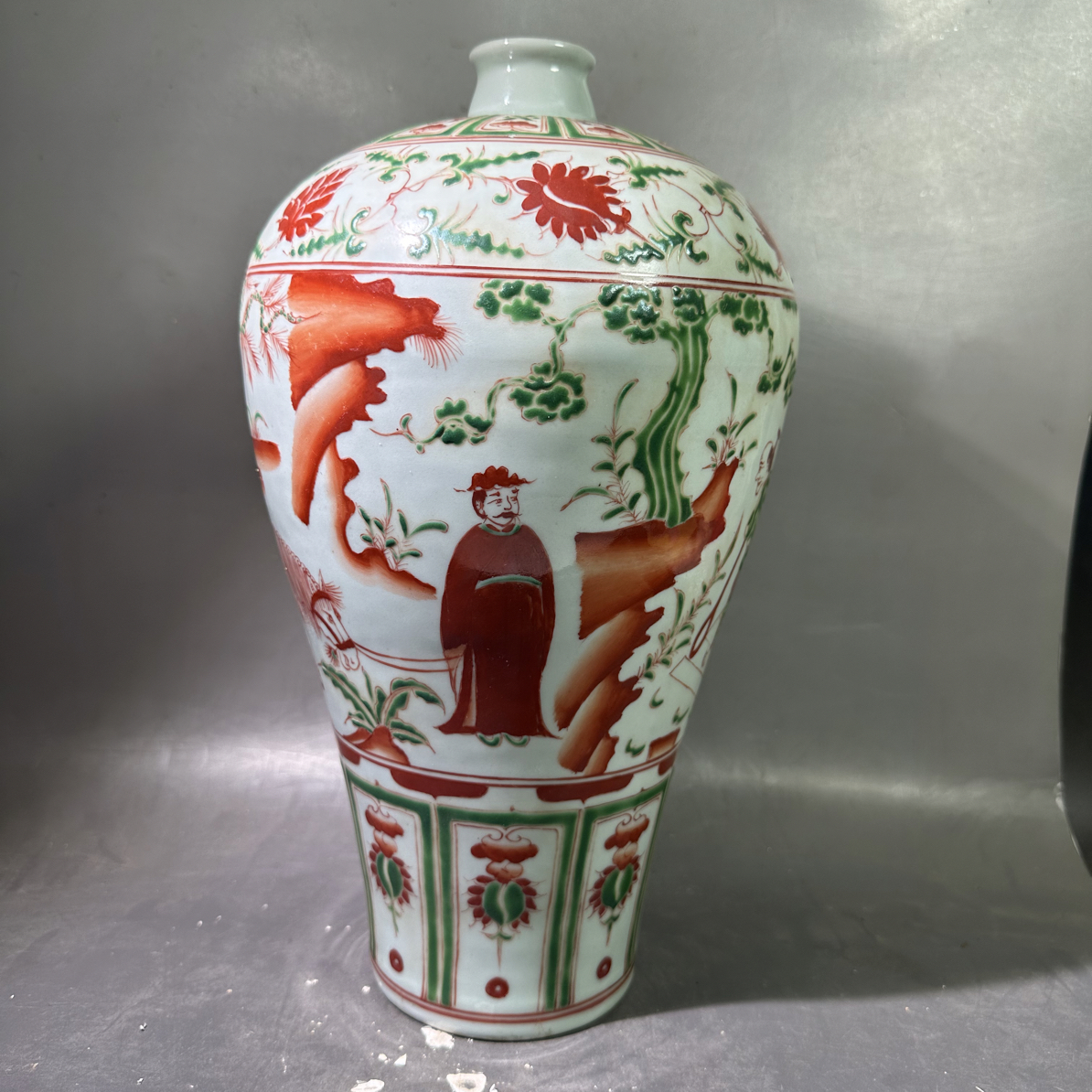 红绿彩梅瓶瓷器工艺品