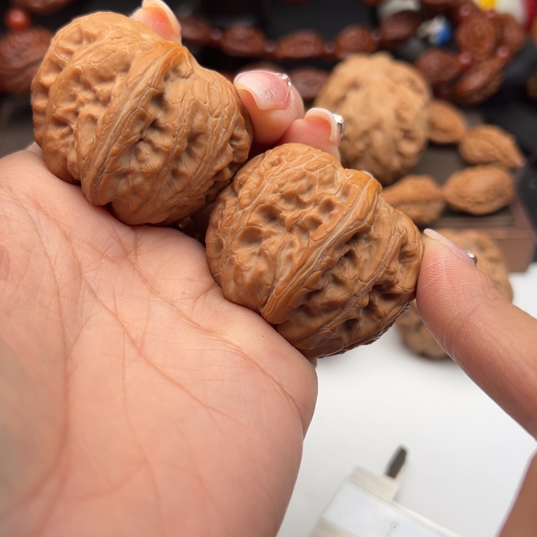 文玩核桃把件元宝42