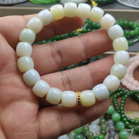 和田玉未镶嵌手链