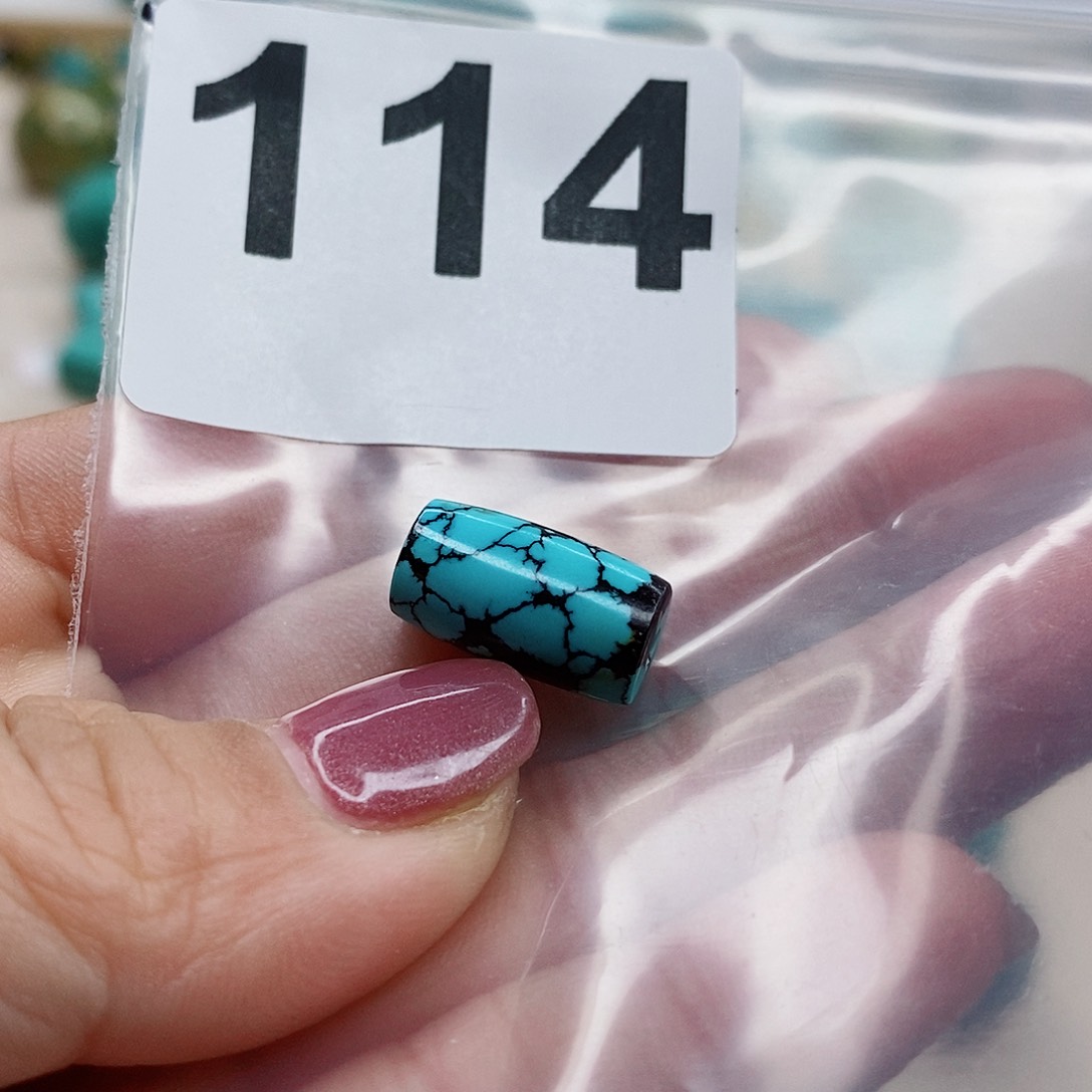 绿松石颈饰未镶嵌