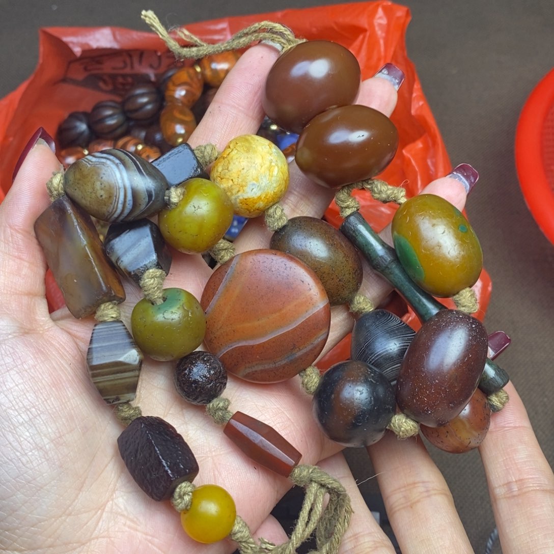 玛瑙/玉髓颈饰未镶嵌