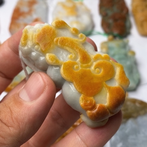 定制翡翠未镶嵌翡翠