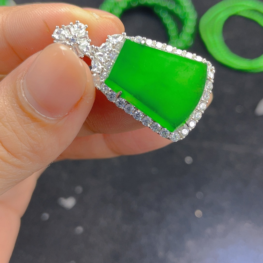 翡翠吊坠(不含链)银S925镶嵌j****o