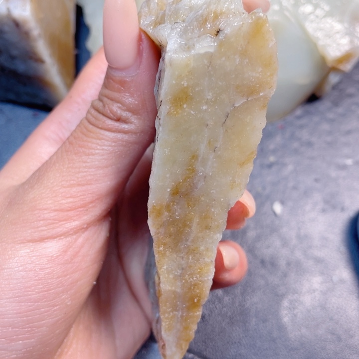 和田玉未镶嵌珠宝半成品