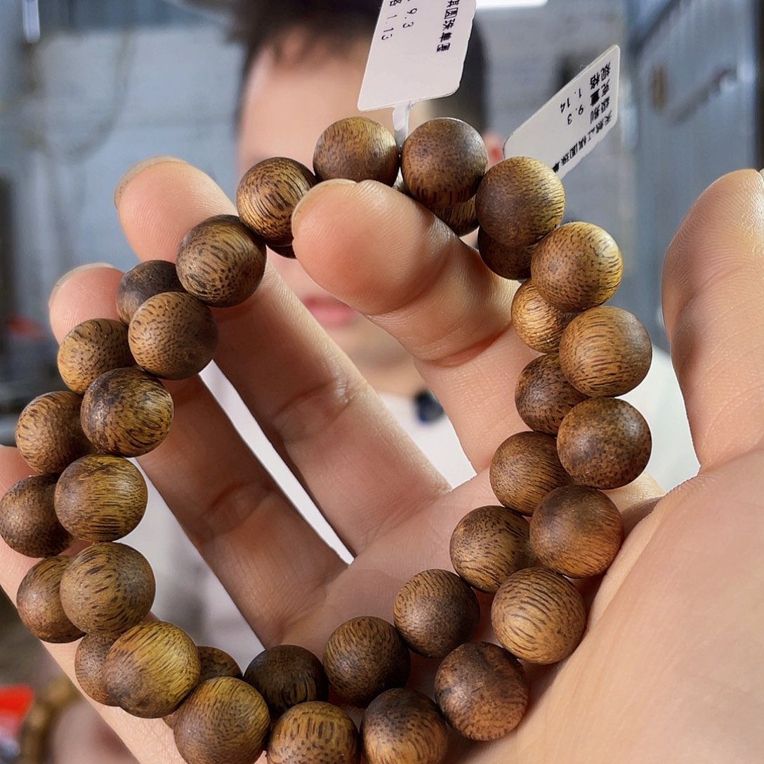 沉香手串天然红棋圆珠单圈1.1/9克多样性发一