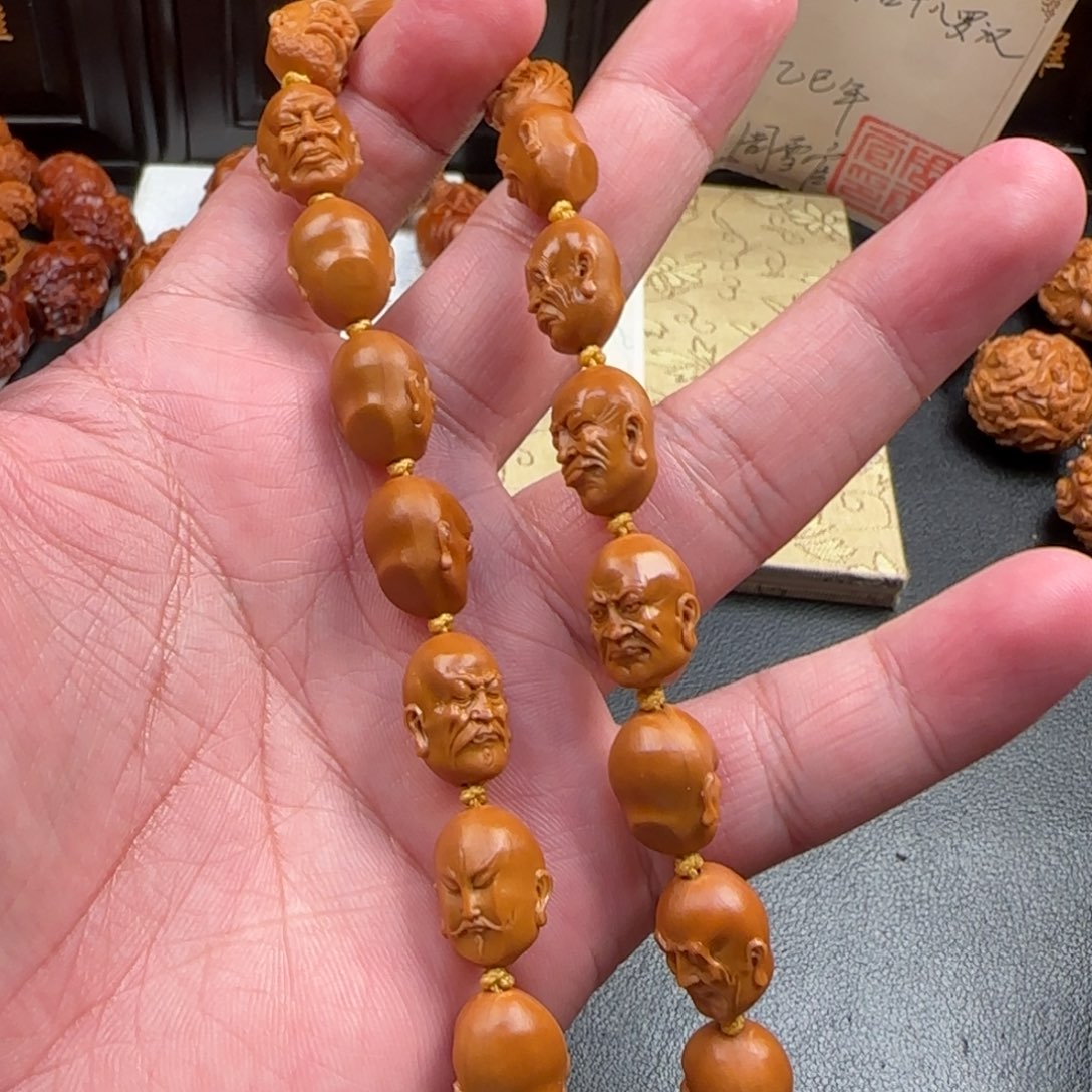 手串/手链橄榄核写实十八罗汉手持