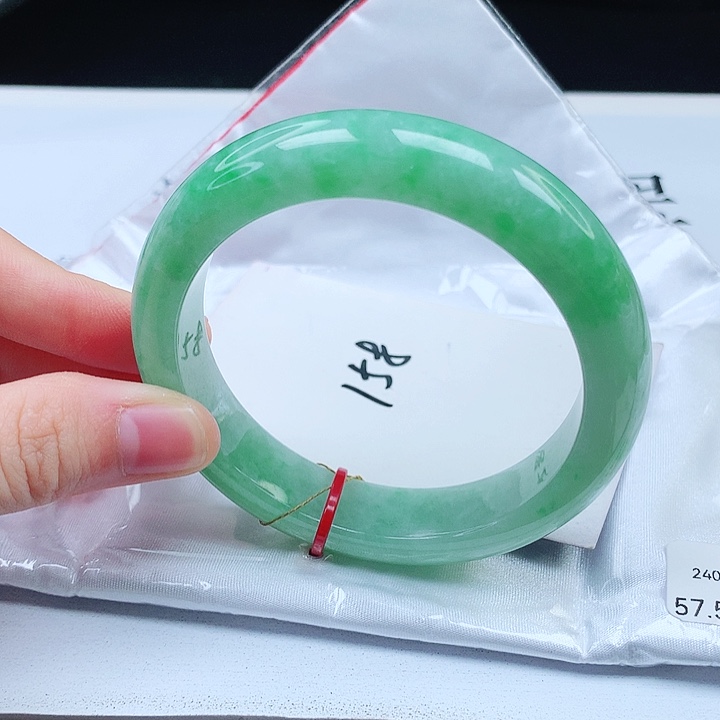 翡翠手镯未镶嵌缅甸天然a货手镯57+