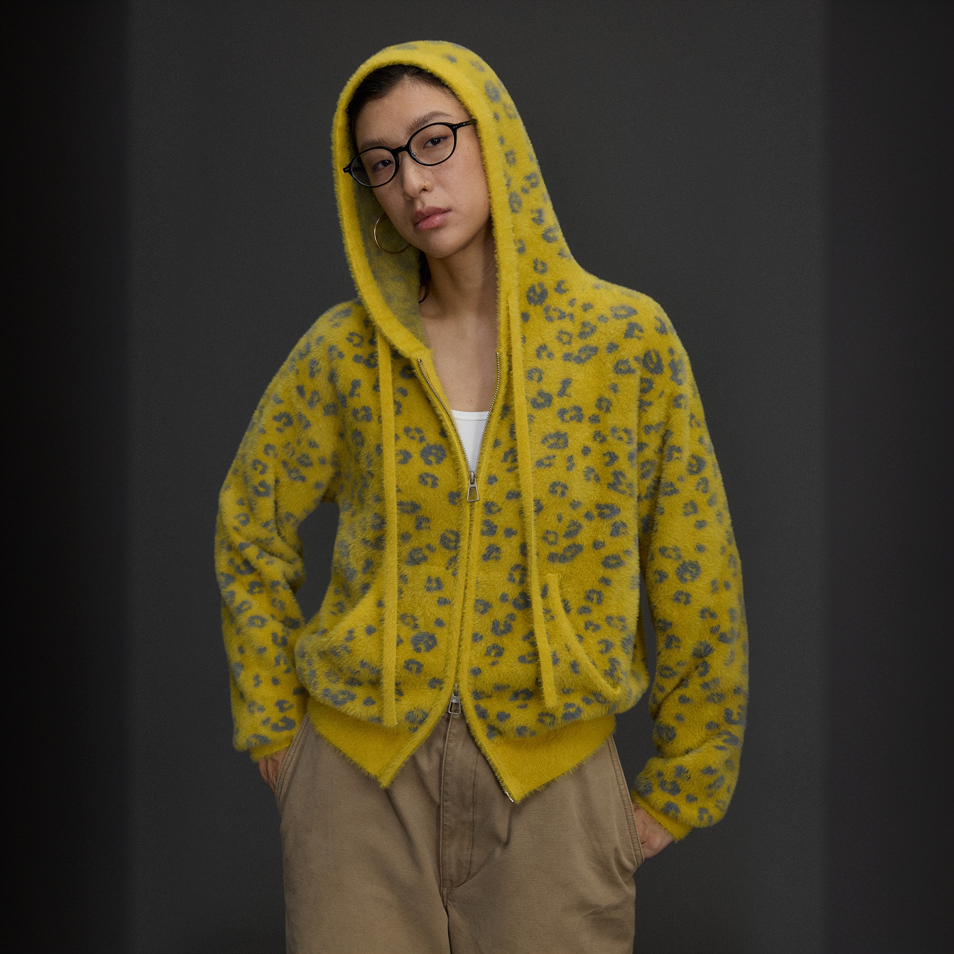 年九一口贰 超柔绒感豹纹提花波点拉链连帽开衫毛衣