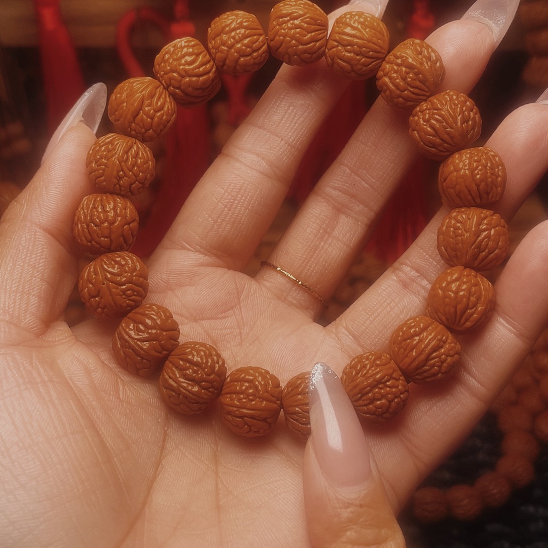 吊坠桃核龙纹桃枭手串