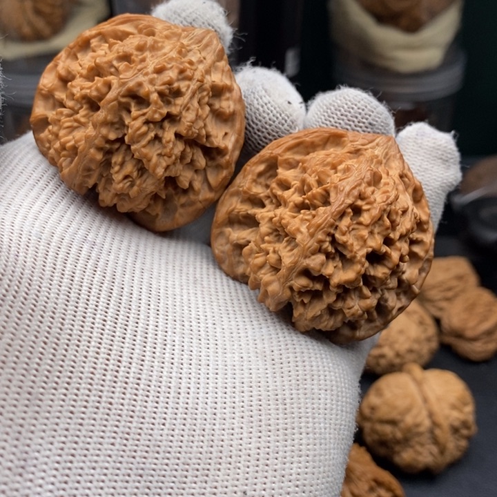 文玩核桃吊坠满天星44尺