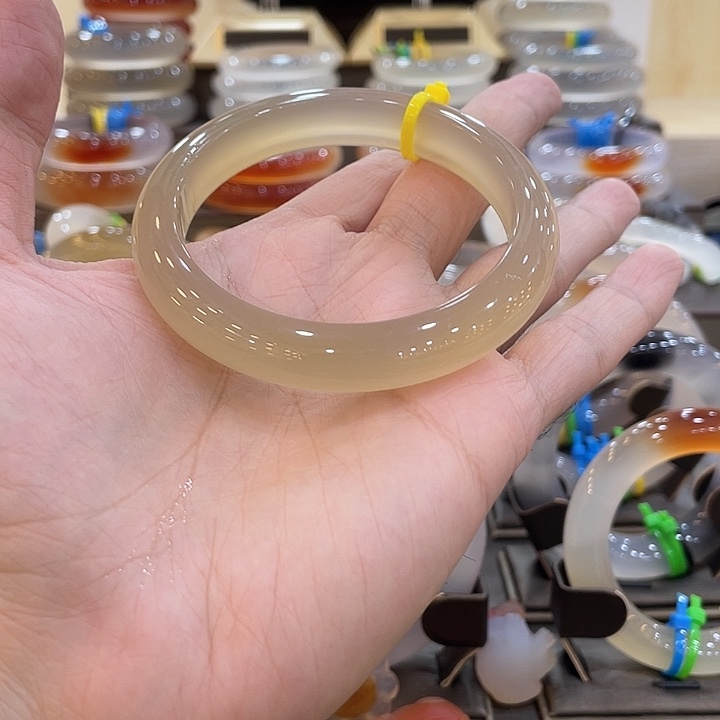 玛瑙/玉髓未镶嵌手镯3