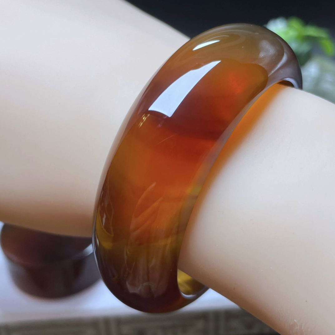 【李氏珠宝】精品52.8圈20宽血红彩虹蜜手镯无瑕天然缅甸琥珀