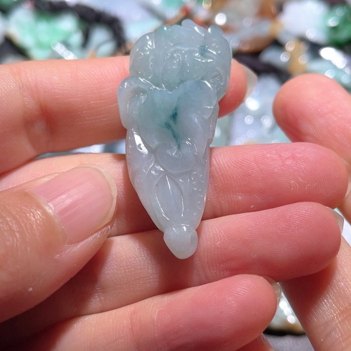 【闪购商品】翡翠颈饰未镶嵌天然翡翠