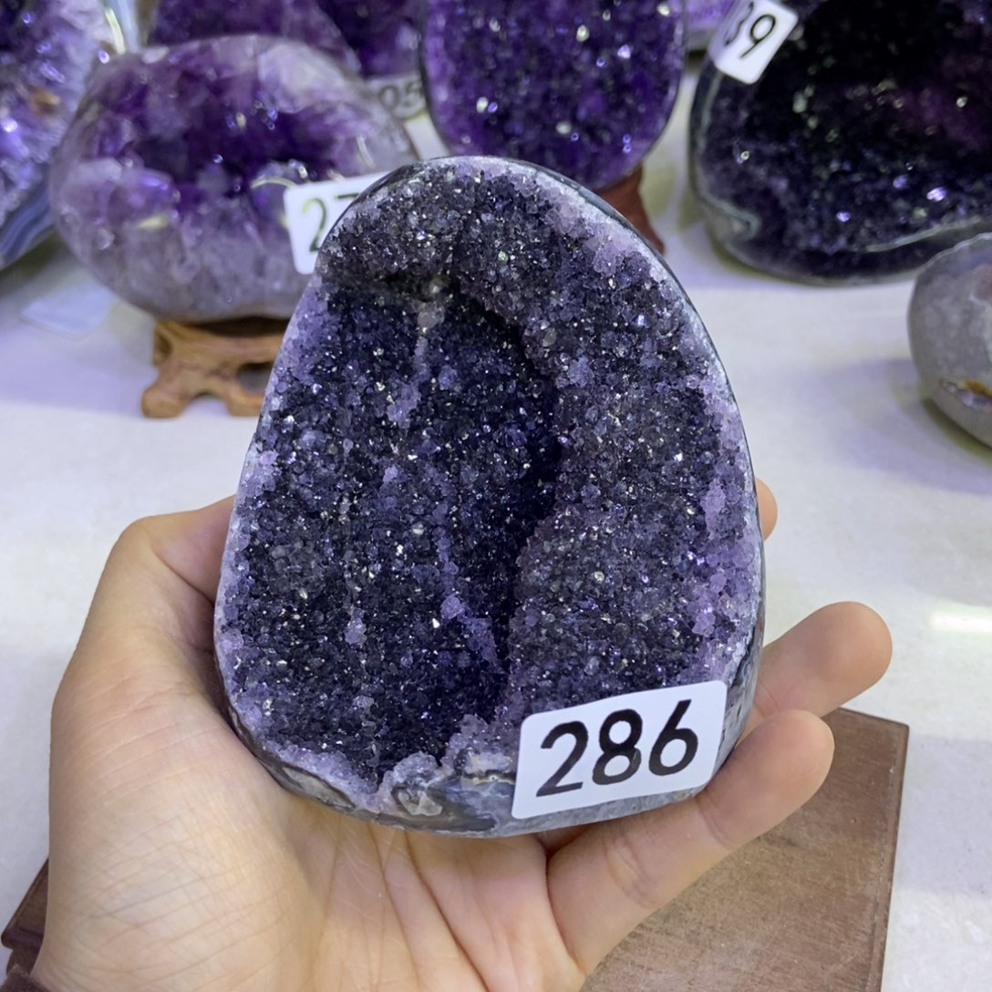 紫晶大型摆件（非配饰）未镶嵌