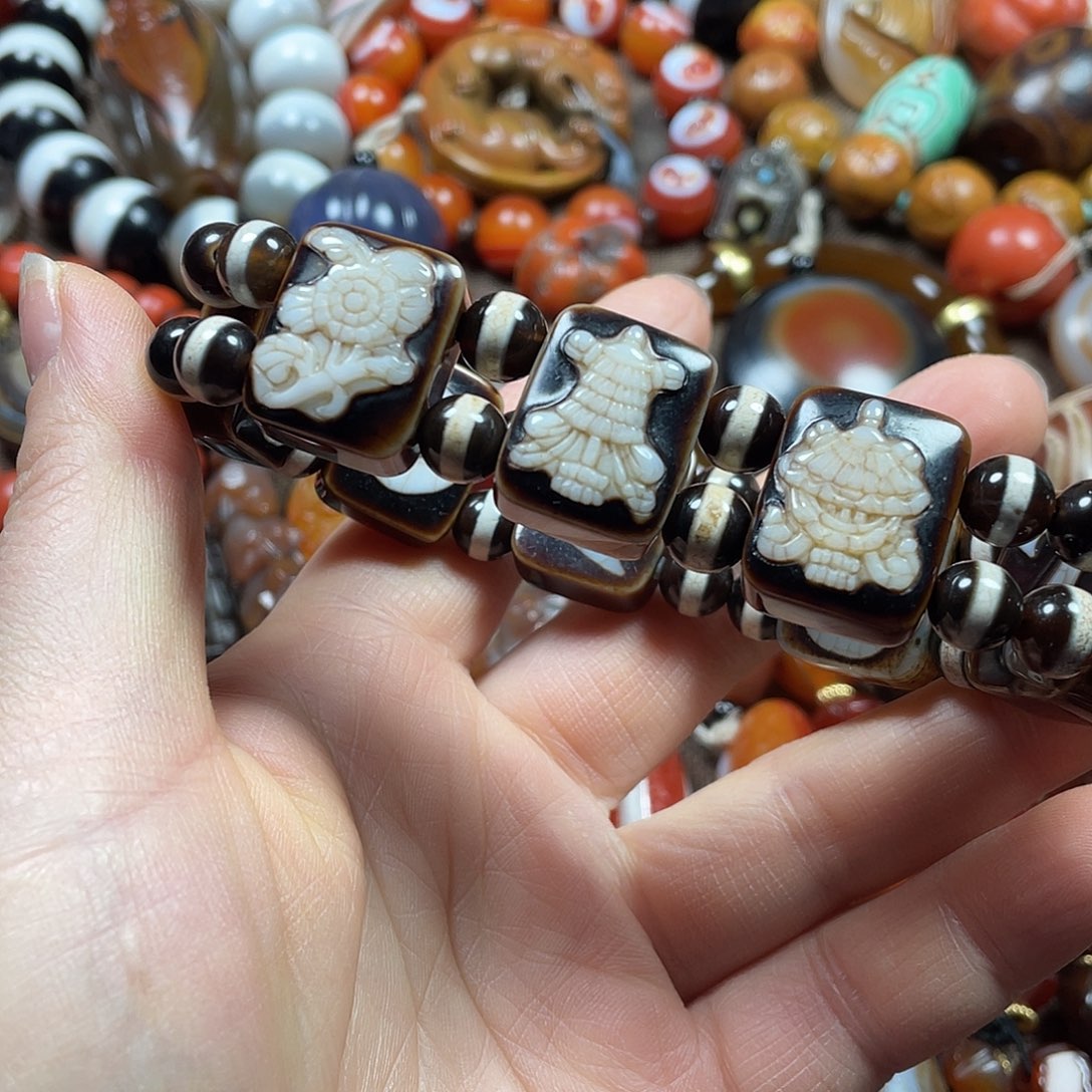 玛瑙/玉髓未镶嵌挂件