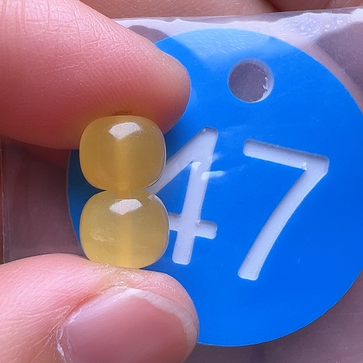 蜜蜡裸石未镶嵌金沙8m m