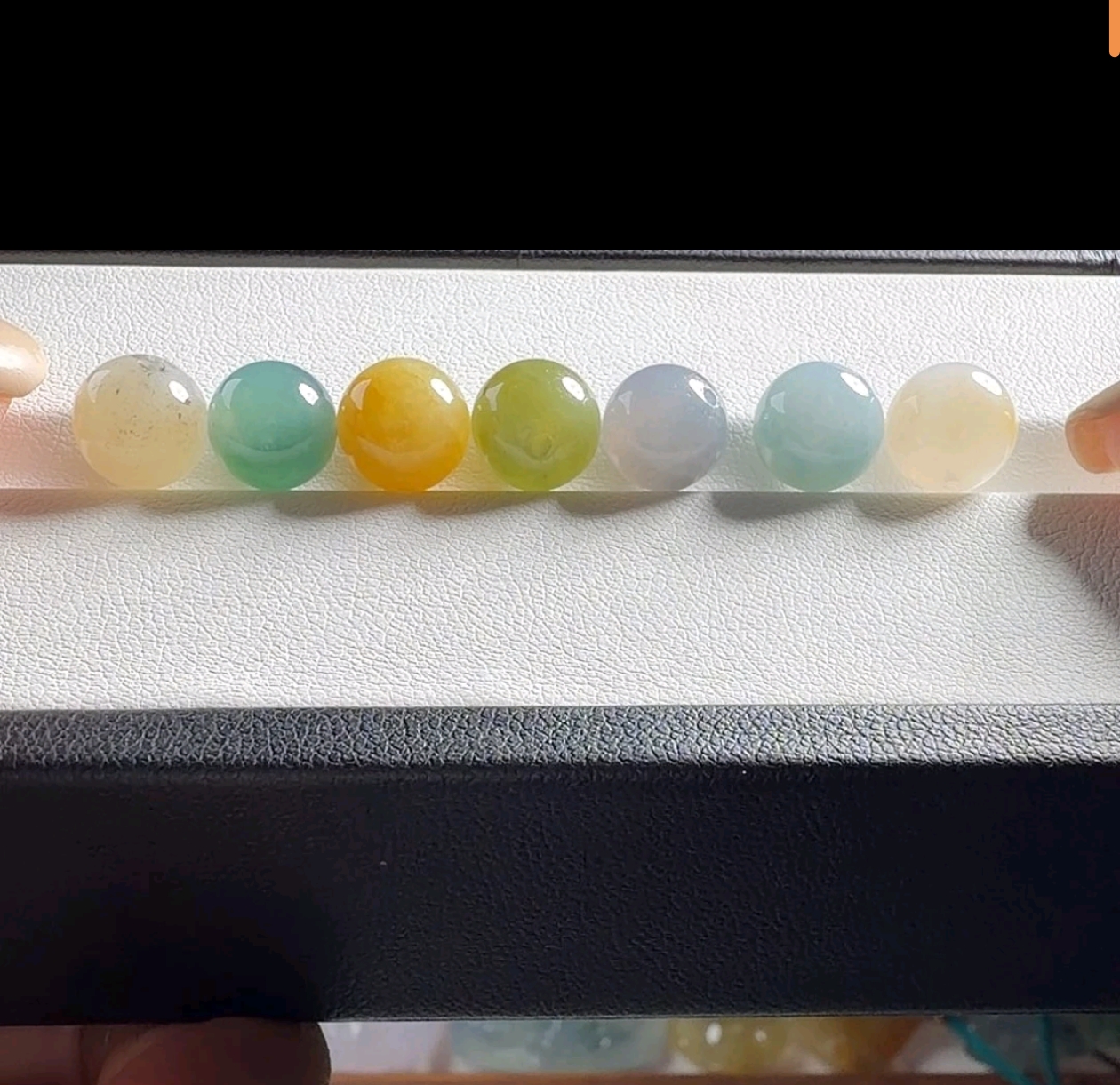 翡翠散珠天然A货微瑕