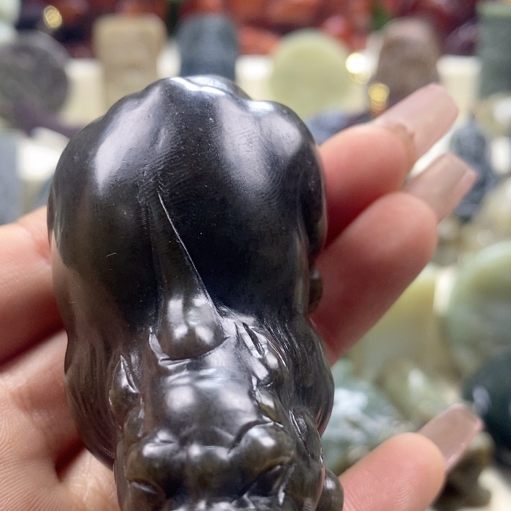 和田玉颈饰未镶嵌人**戏