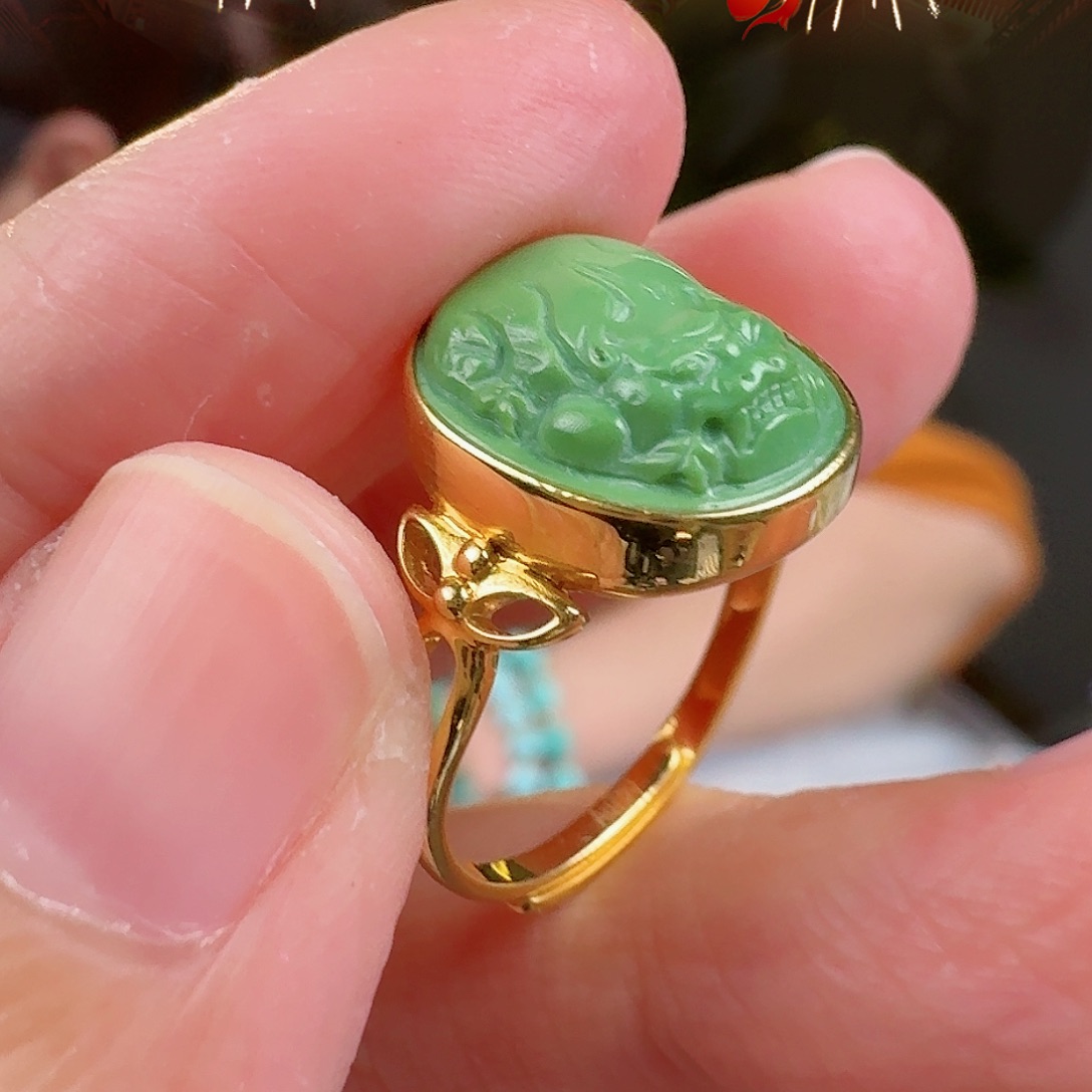 绿松石珠宝奇石18K金镶嵌