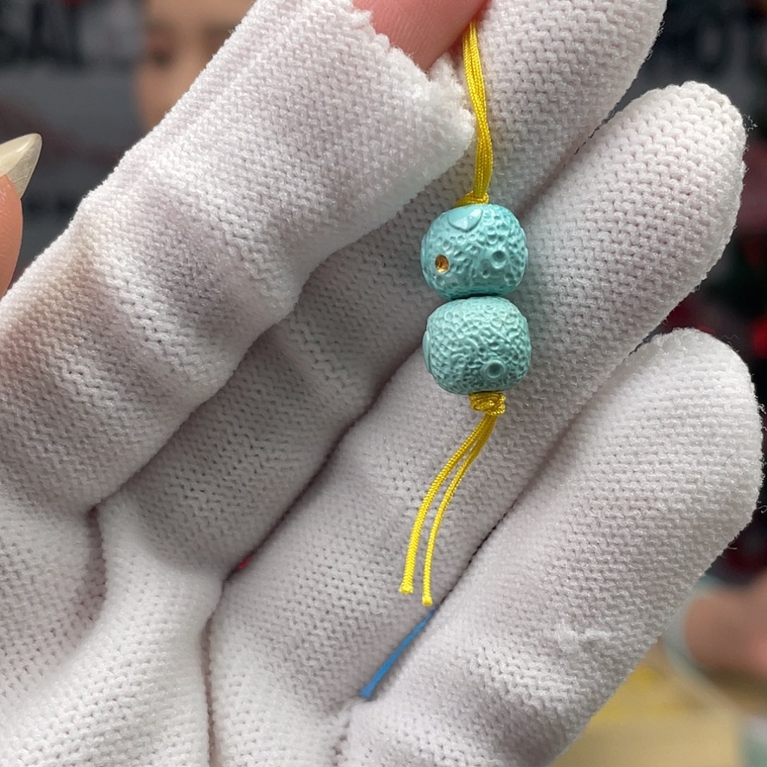 绿松石未镶嵌挂件