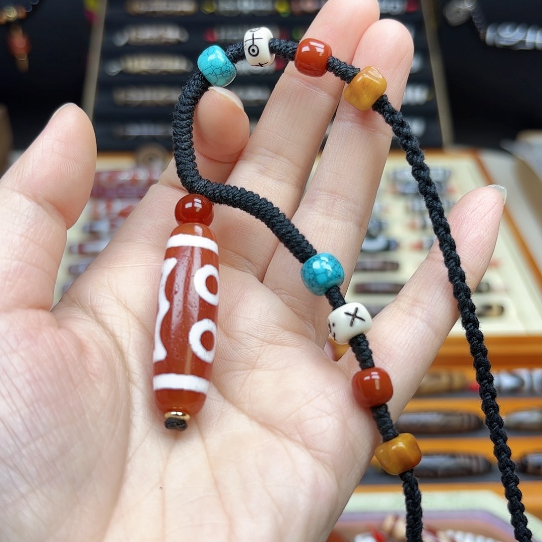 玛瑙/玉髓颈饰合金