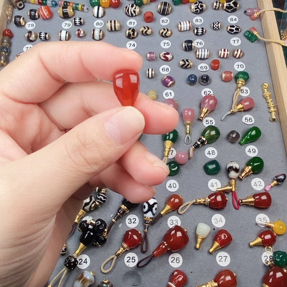 玛瑙/玉髓未镶嵌饰品