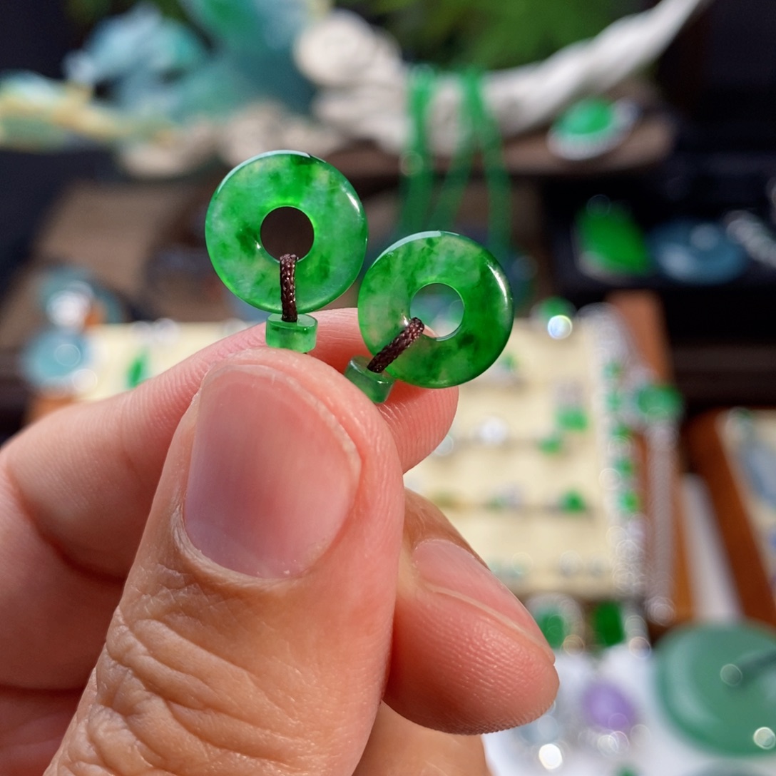 翡翠耳饰未镶嵌冰飘绿甜甜圈