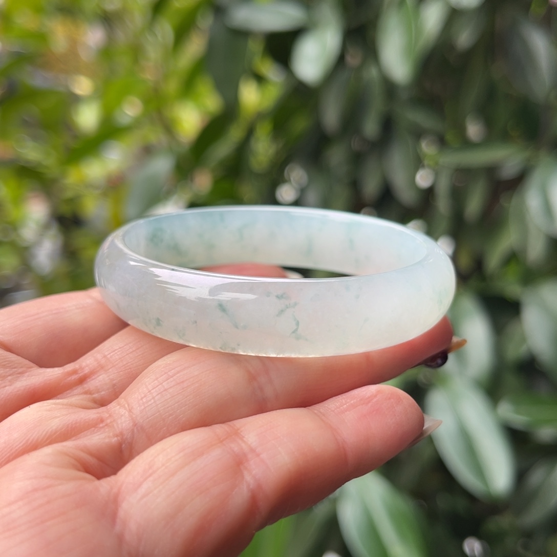 翡翠未镶嵌手镯53.5贵妃