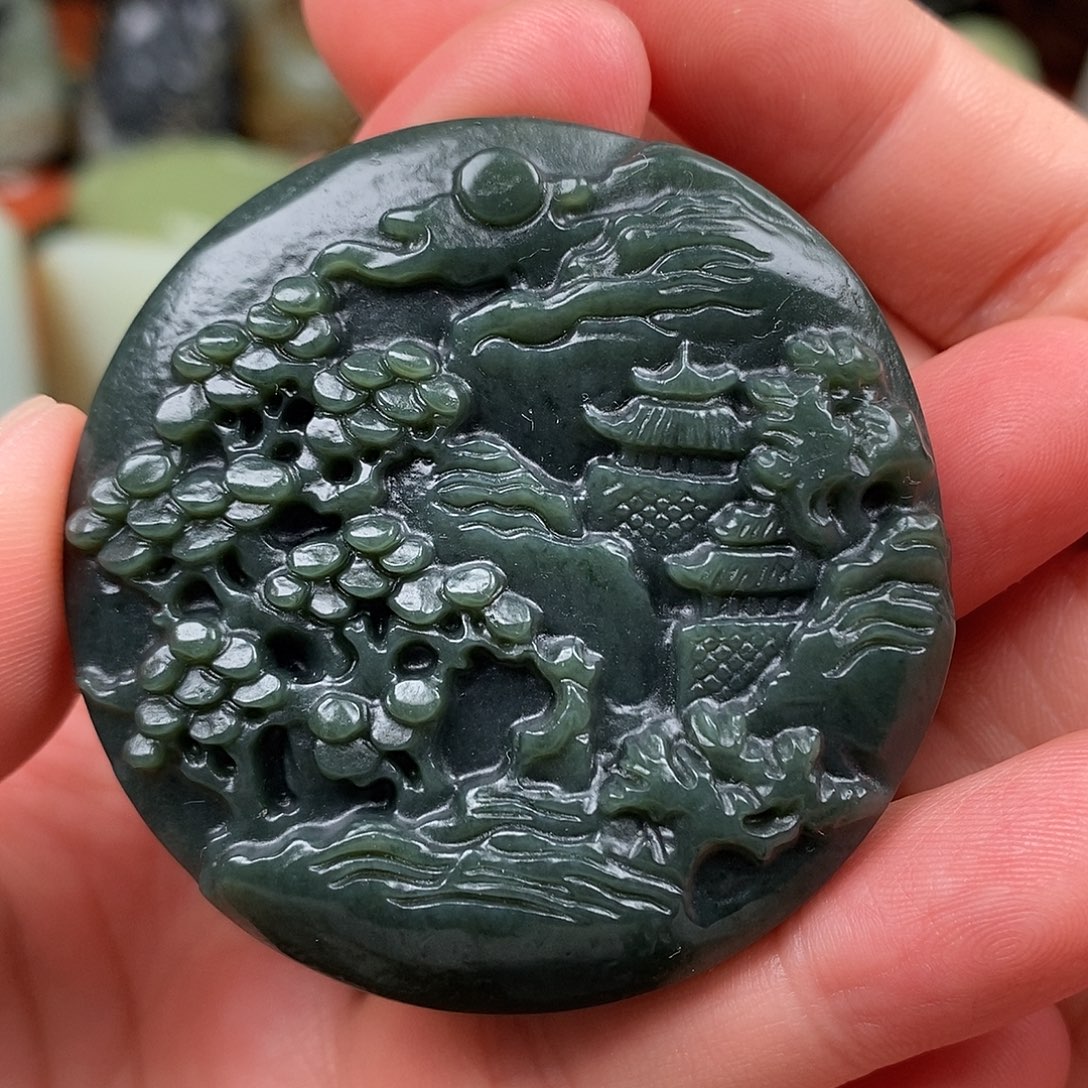 和田玉未镶嵌颈饰