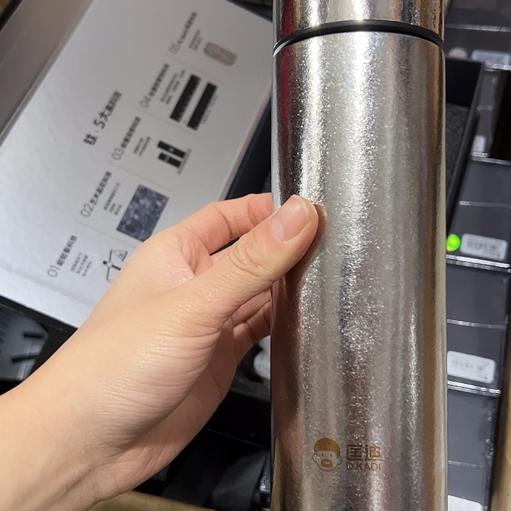 匡迪纯钛保温杯4204205907白色