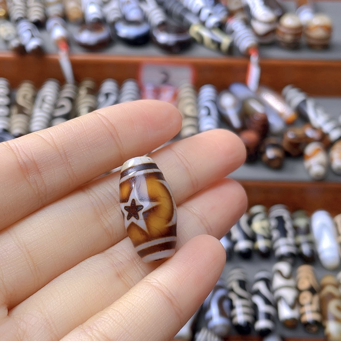 未镶嵌颈饰玛瑙/玉髓