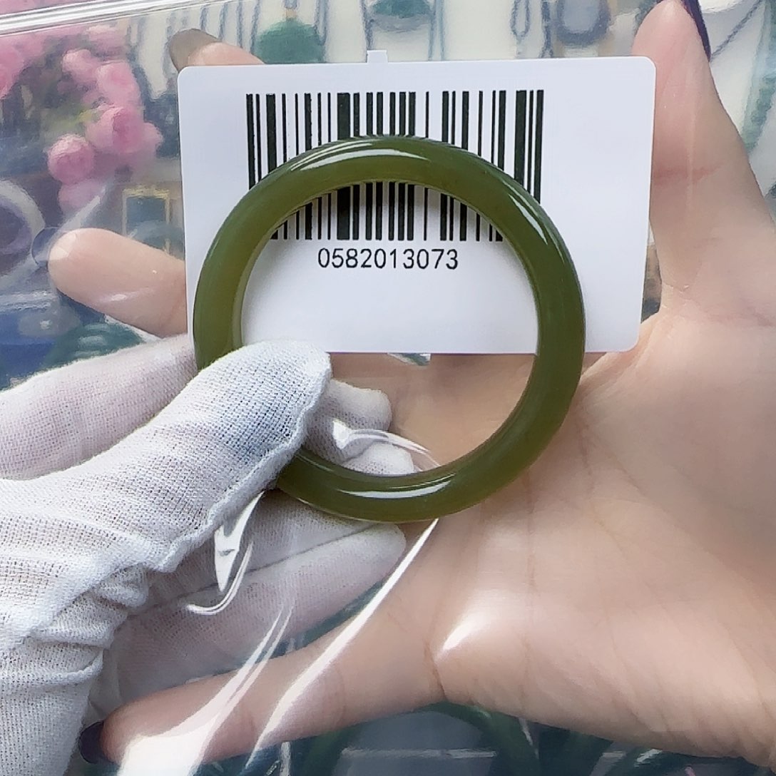 和田玉手镯未镶嵌51