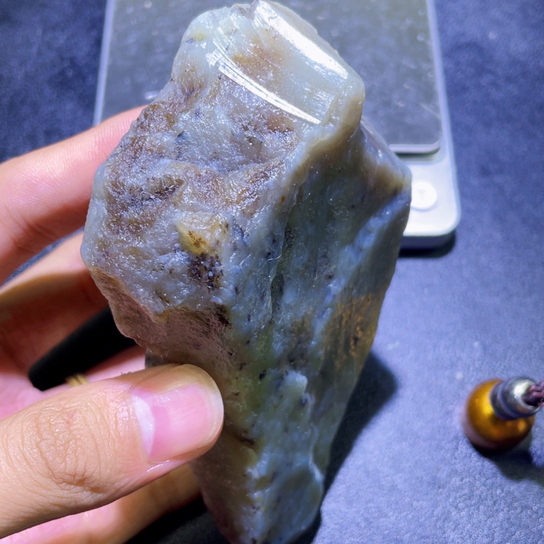 未镶嵌和田玉（糖玉）珠宝半成品