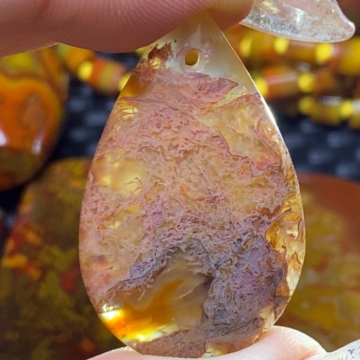 玛瑙/玉髓颈饰未镶嵌